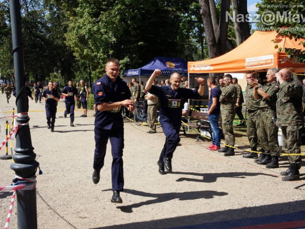 Żołnierskie zmagania w Mławie. Najszybciej pobiegli Białorusini