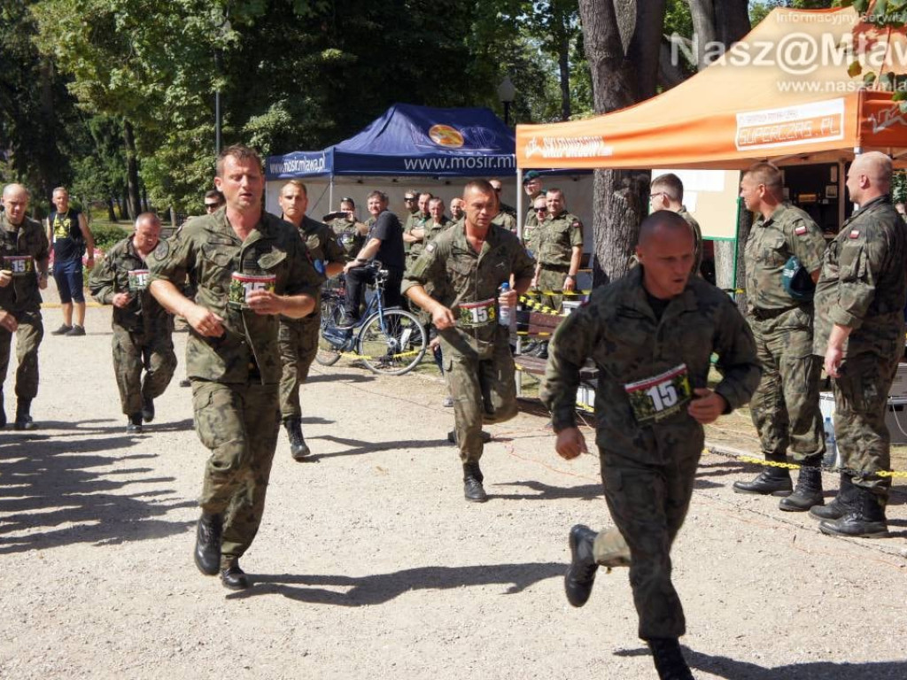 Żołnierskie zmagania w Mławie. Najszybciej pobiegli Białorusini