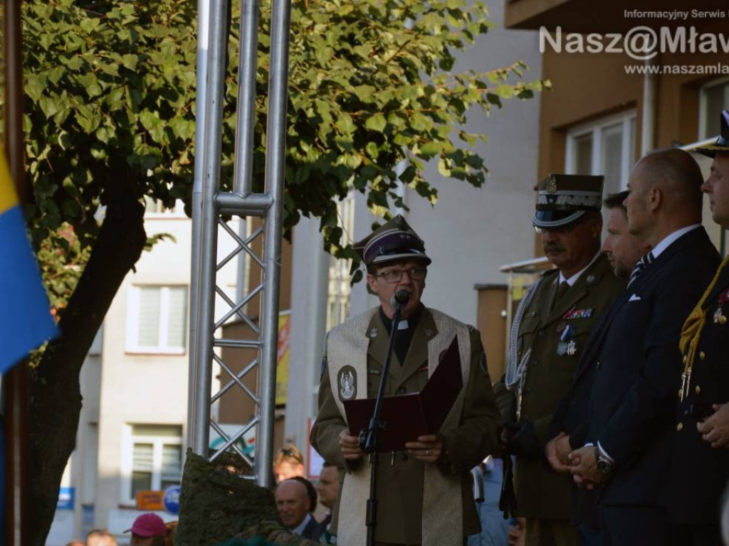 FOTORELACJA: Defilada podczas obchodów 80. rocznicy bitwy pod Mławą