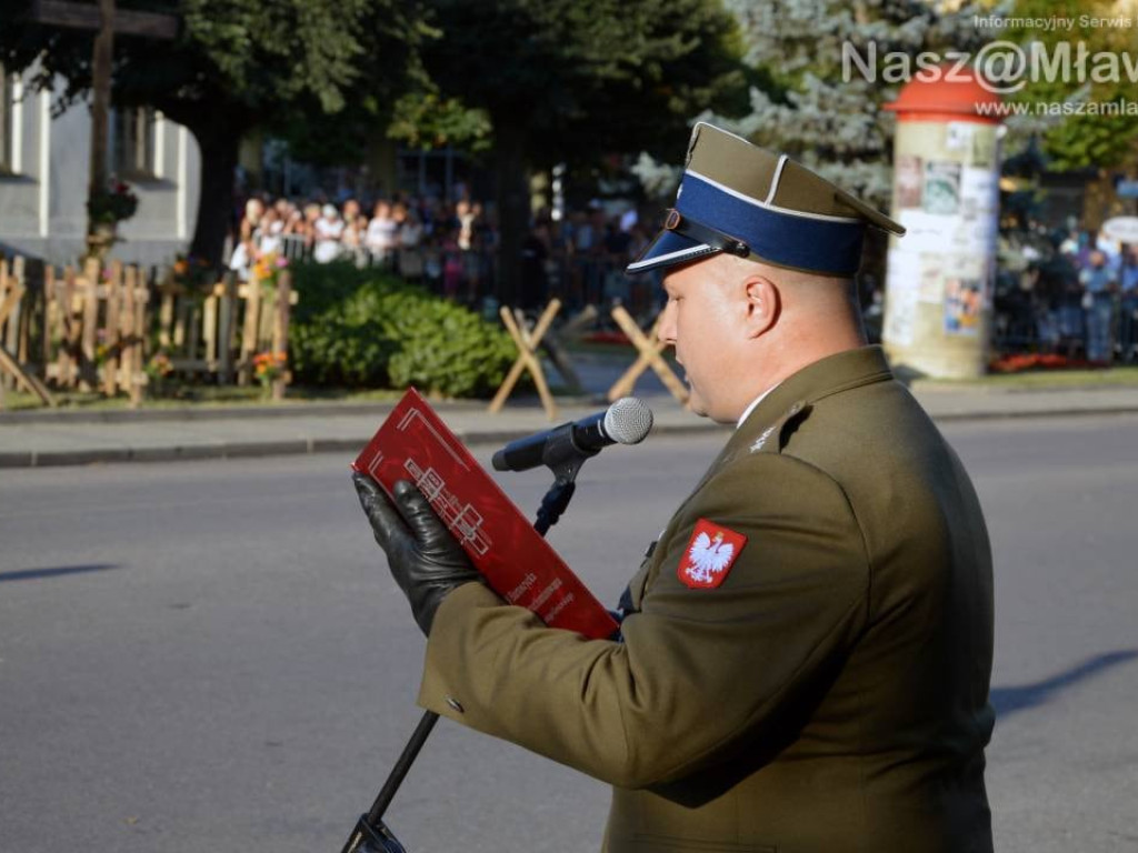FOTORELACJA: Defilada podczas obchodów 80. rocznicy bitwy pod Mławą