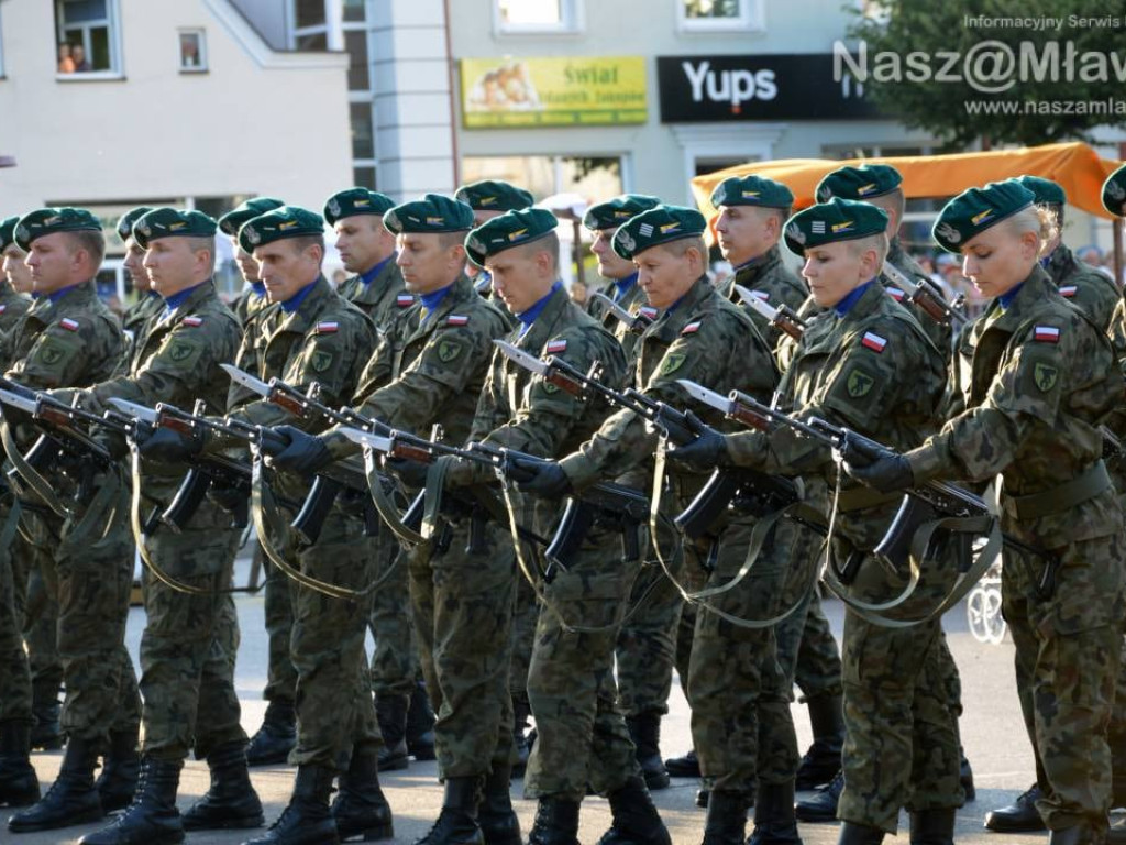 FOTORELACJA: Defilada podczas obchodów 80. rocznicy bitwy pod Mławą
