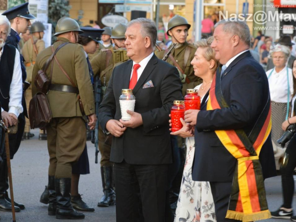 FOTORELACJA: Defilada podczas obchodów 80. rocznicy bitwy pod Mławą