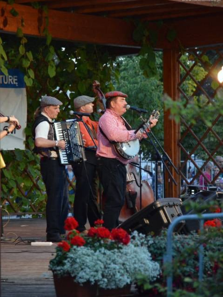 FOTORELACJA: Defilada podczas obchodów 80. rocznicy bitwy pod Mławą