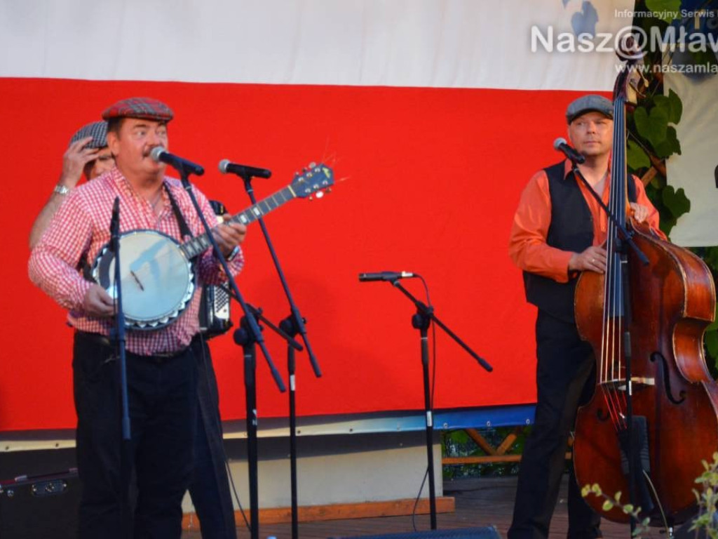 FOTORELACJA: Defilada podczas obchodów 80. rocznicy bitwy pod Mławą