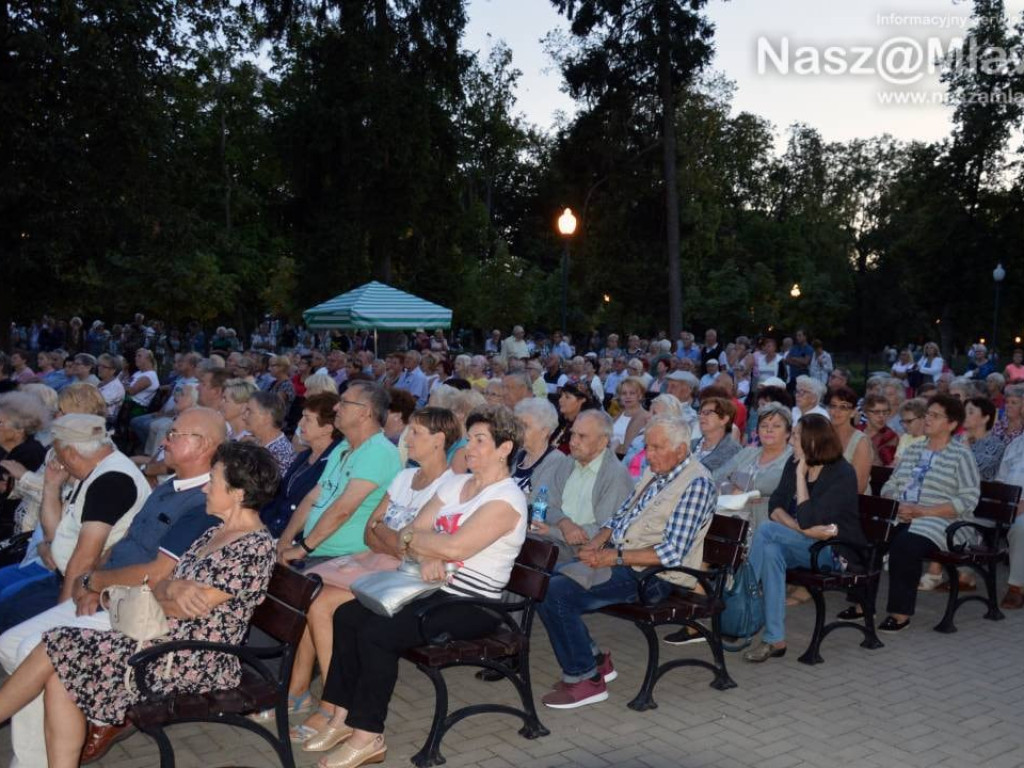 FOTORELACJA: Defilada podczas obchodów 80. rocznicy bitwy pod Mławą