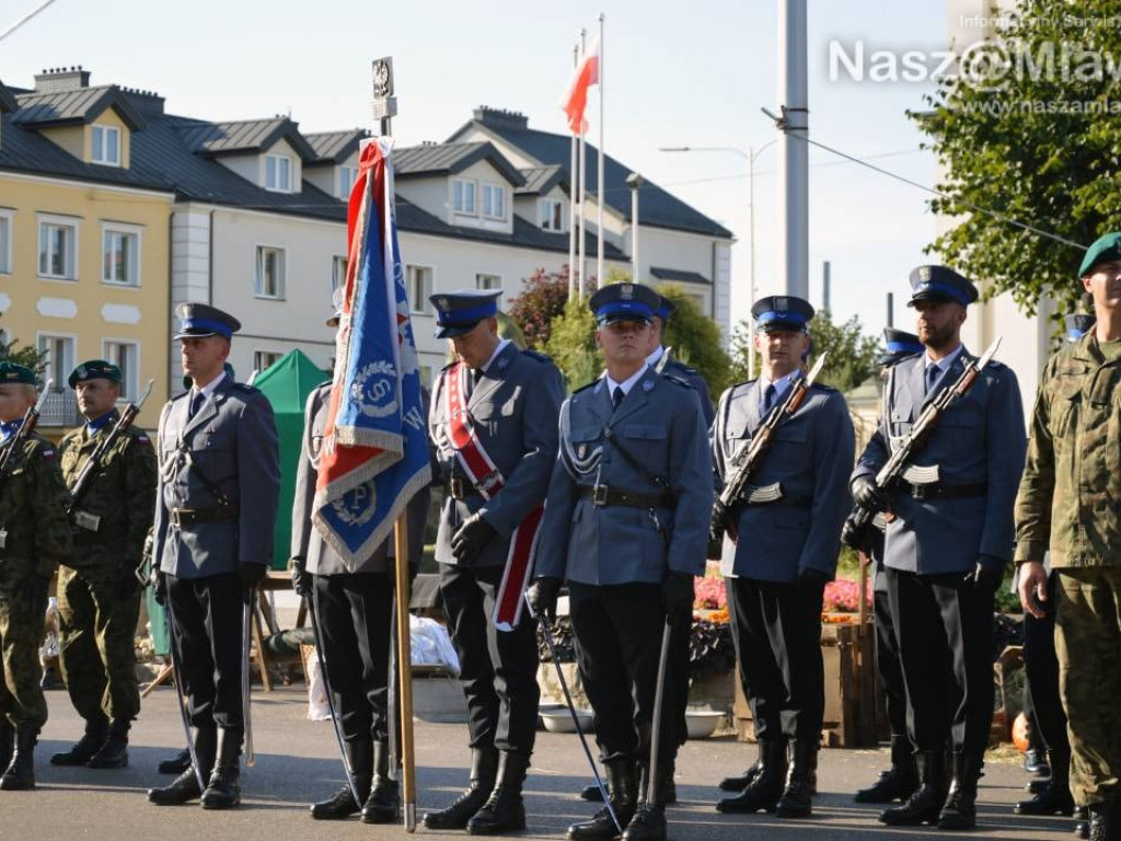 FOTORELACJA: Defilada podczas obchodów 80. rocznicy bitwy pod Mławą