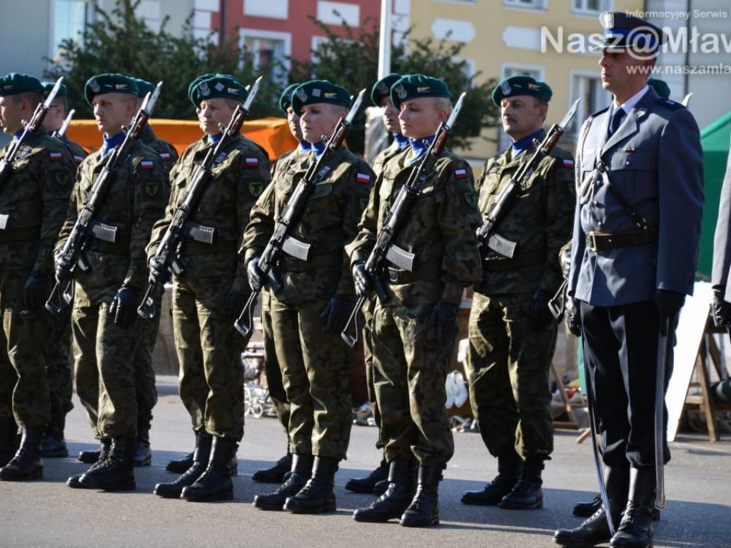 FOTORELACJA: Defilada podczas obchodów 80. rocznicy bitwy pod Mławą