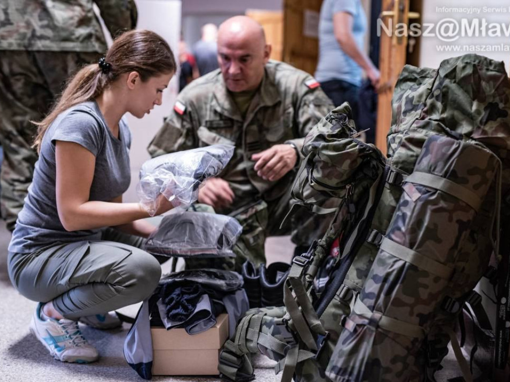 Mieszkańcy powiatu mławskiego szkolą się na poligonie