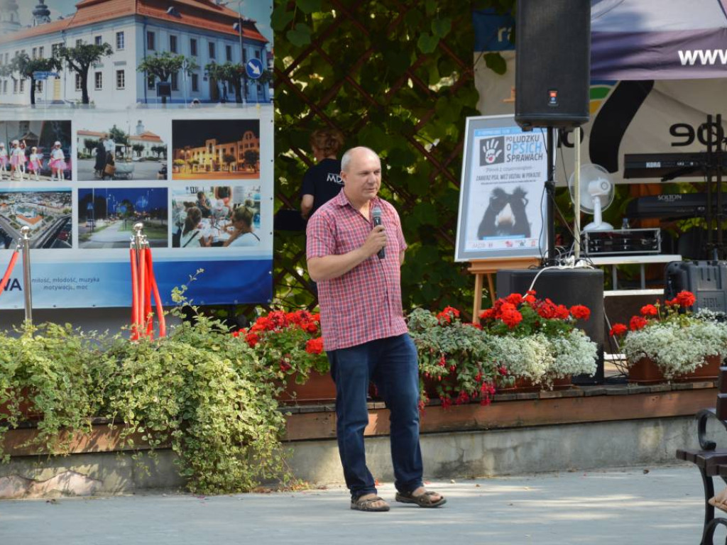 Piknik z czworonogiem. Mławianie prezentowali swoje psy