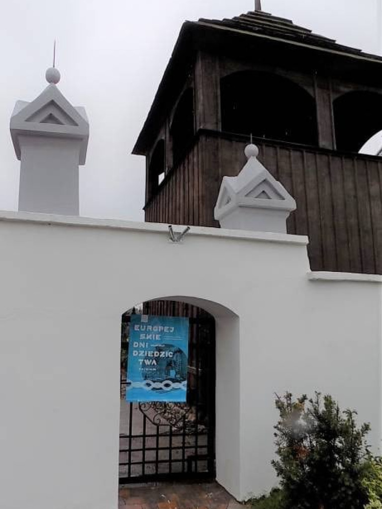 Zabawy dworskie i plebejskie, pojedynki - powrót do średniowiecza