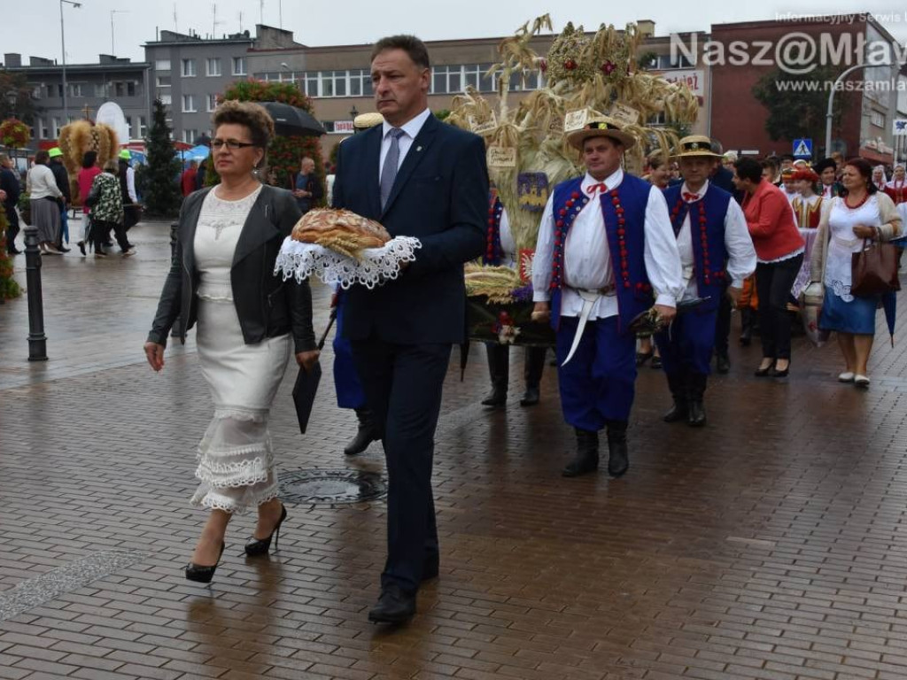 Mławianie na Dożynkach Województwa Mazowieckiego w Ciechanowie