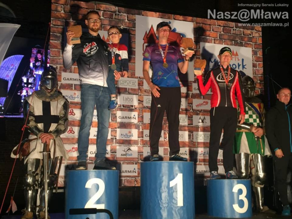 Podium triathlonistów w Malborku. W drużynie i solo
