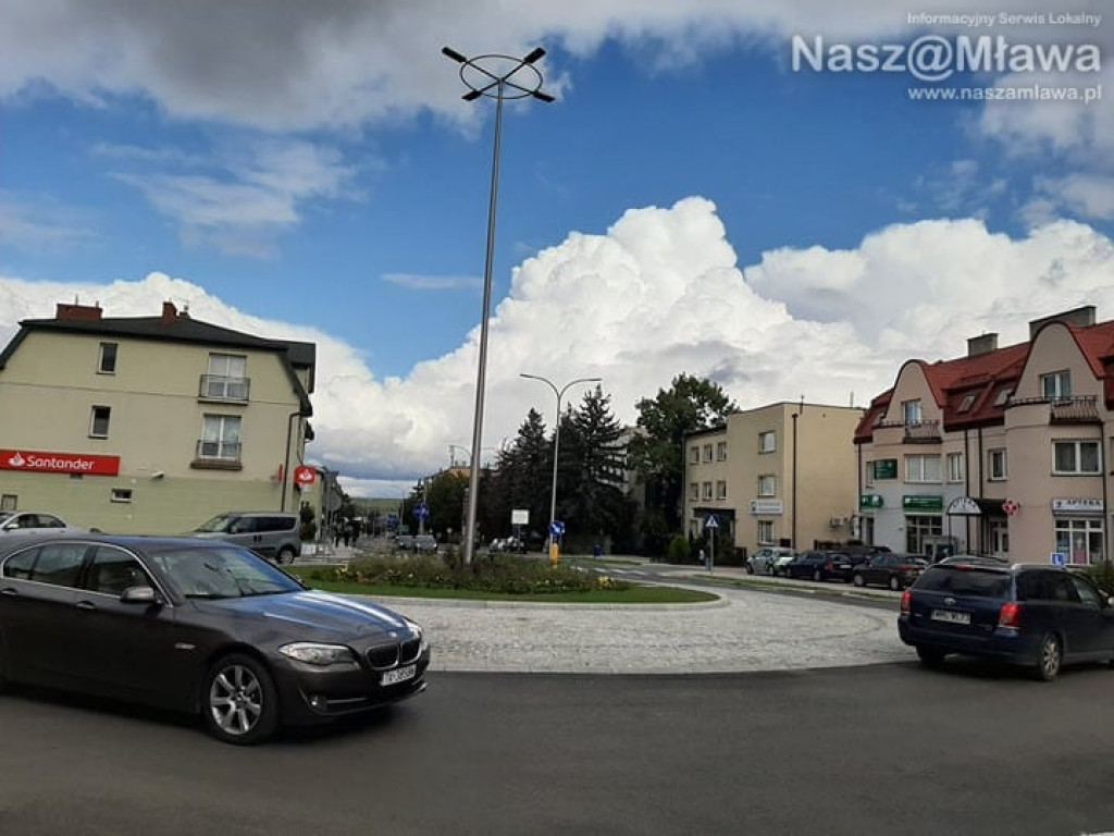 Lelewela otwarta. Można jechać rondem przed policją