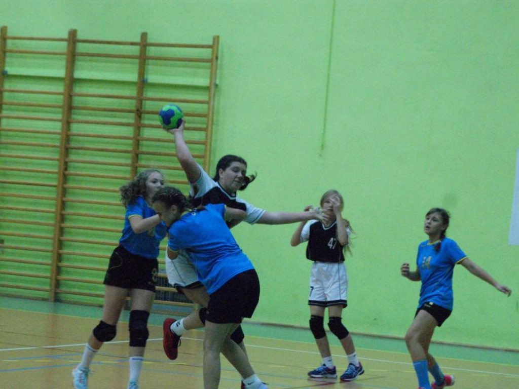 Regimin z głównym trofeum. Zawkrze wicemistrzem