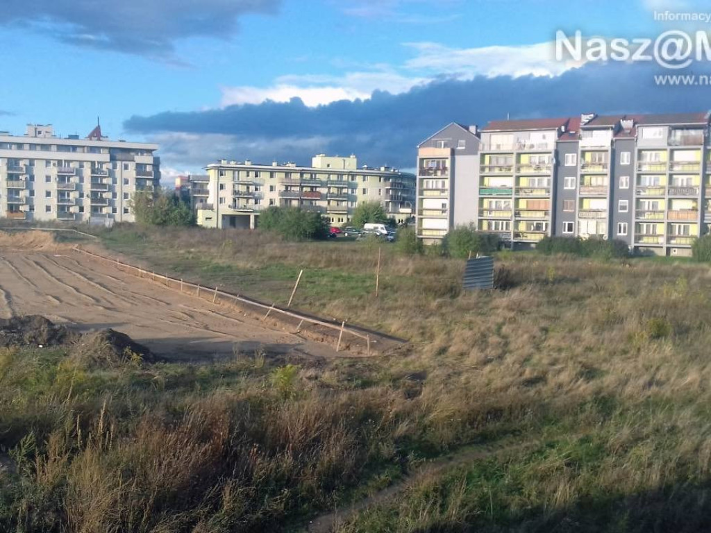 Budowa Galerii Handlowej przy Al. Św. Wojciecha postępuje - FOTORELACJA