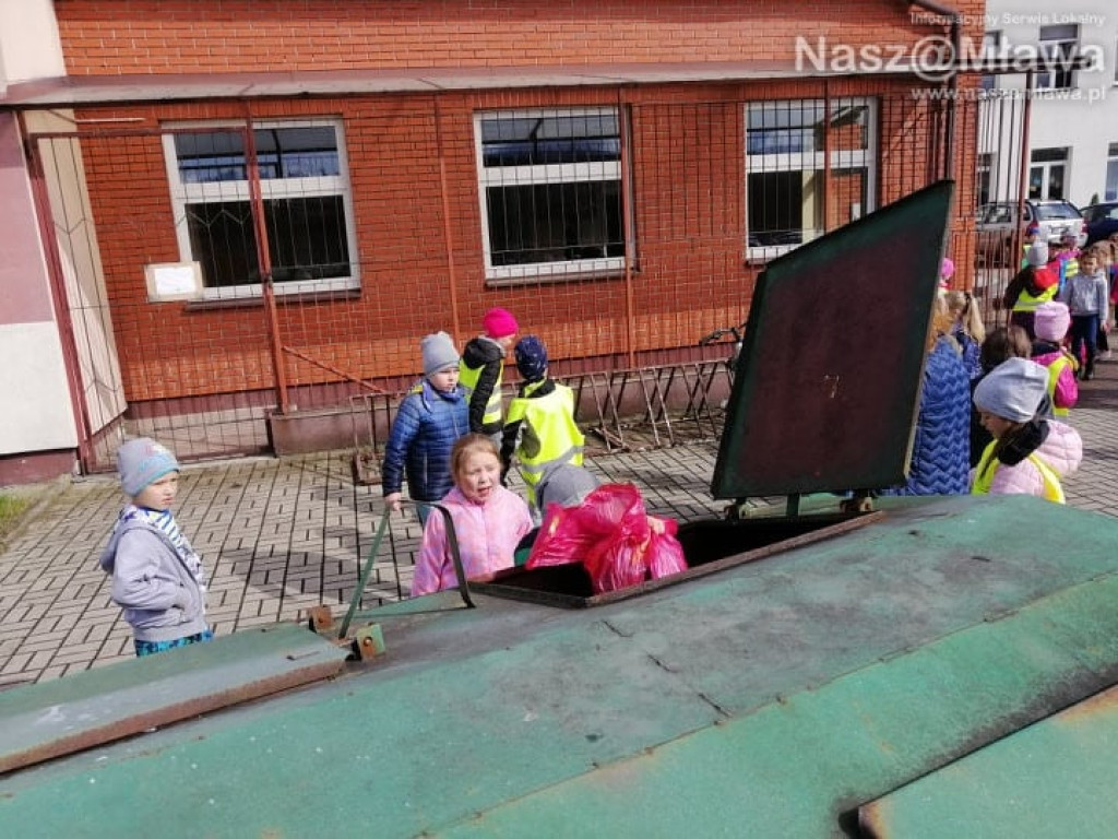 #sprzątaMY - mławscy uczniowie w akcji
