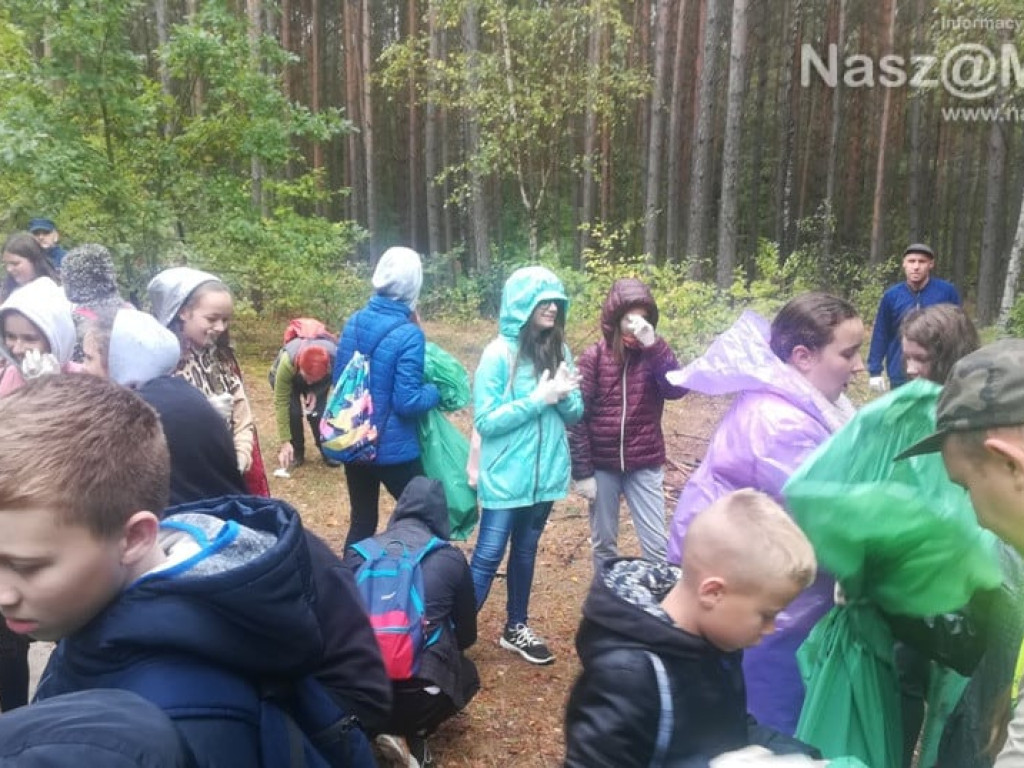 #sprzątaMY - mławscy uczniowie w akcji