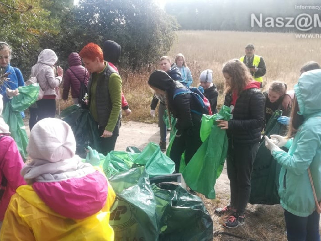#sprzątaMY - mławscy uczniowie w akcji