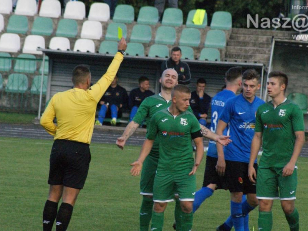 Sukces w meczu na szczycie. Po kartce padły gole