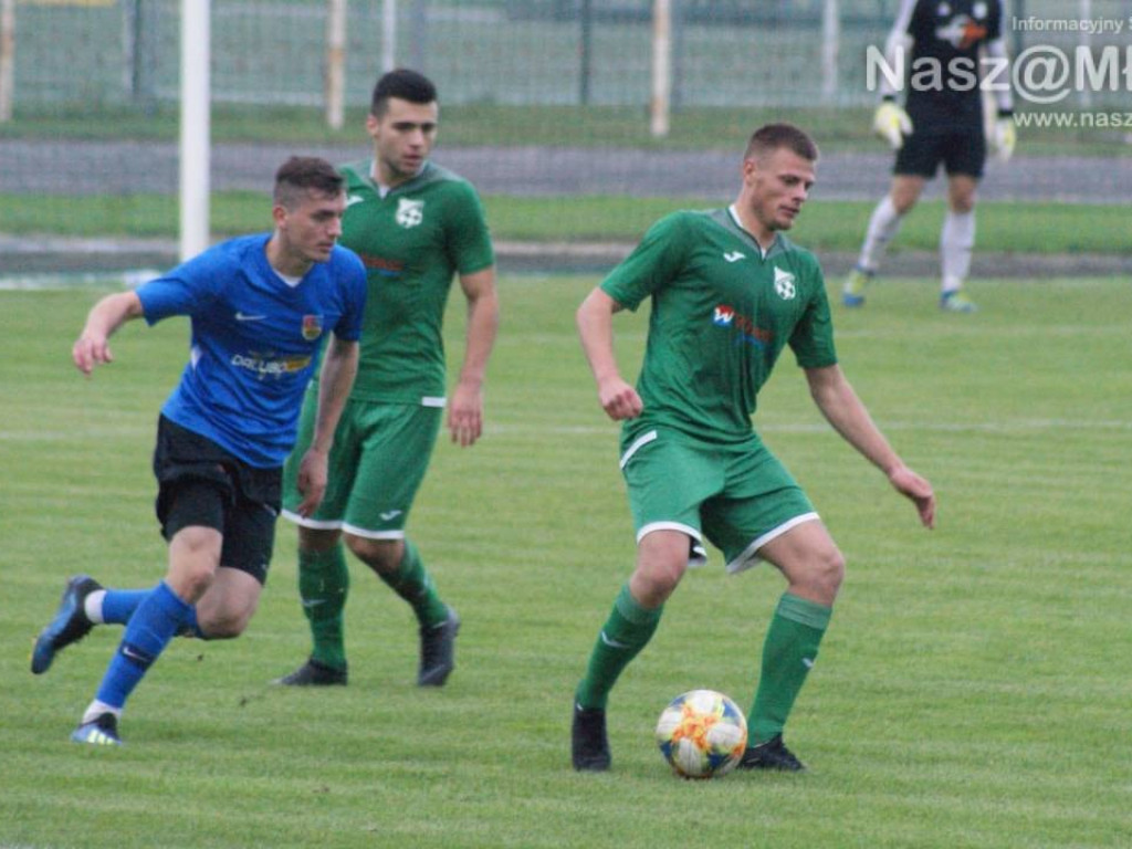 Sukces w meczu na szczycie. Po kartce padły gole