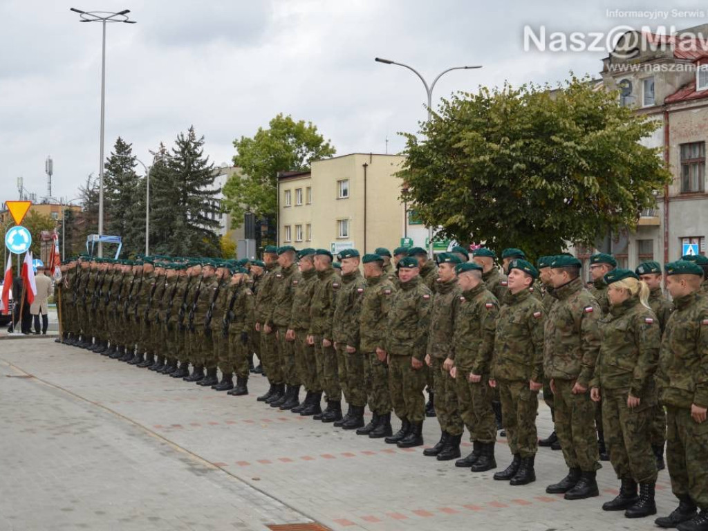Wojsko na otwarciu ronda w Mławie. Fotorelacja