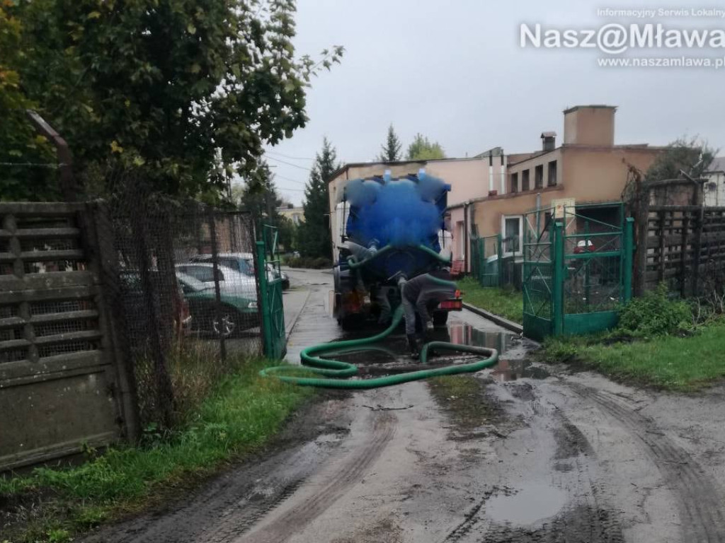 Złapany na gorącym uczynku. Co wylewał do rzeki? Nie chodzi o ścieki. AKTUALIZACJA