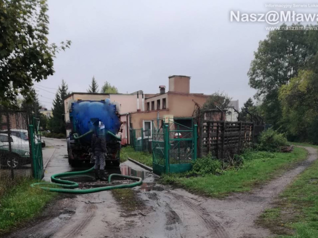 Złapany na gorącym uczynku. Co wylewał do rzeki? Nie chodzi o ścieki. AKTUALIZACJA