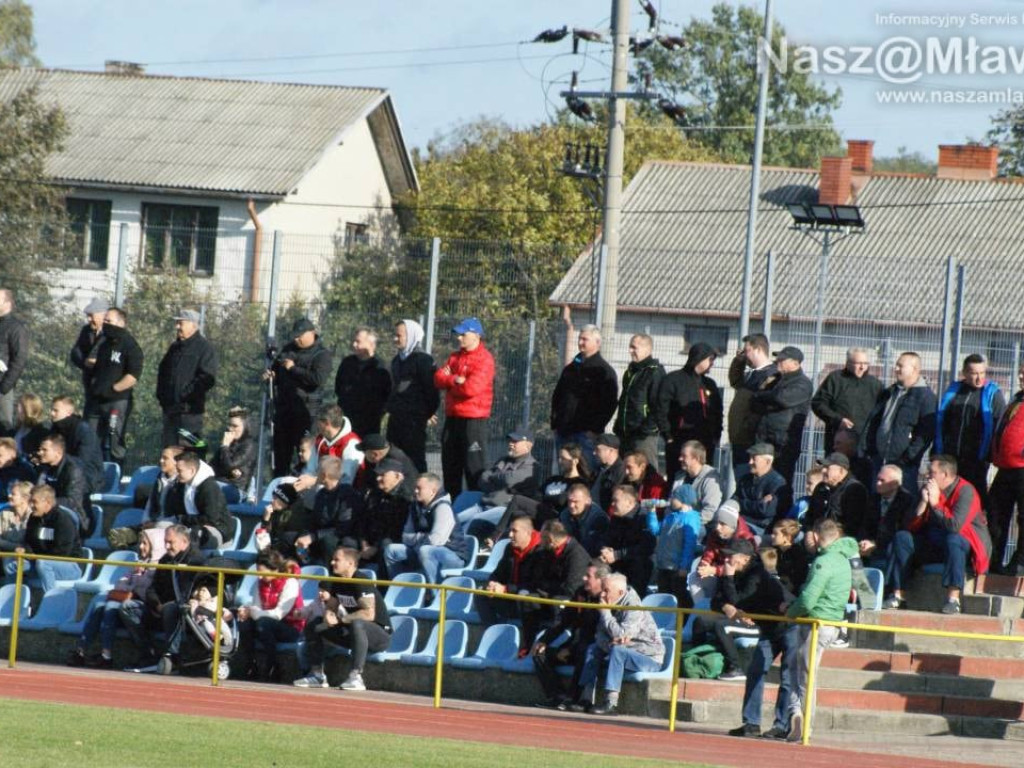 GKS z nowym trenerem walczył, ale Mławianka górą w derbach