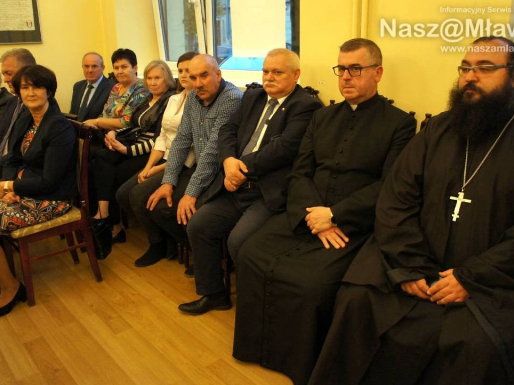 W Mławie wręczono stypendia uzdolnionej młodzieży