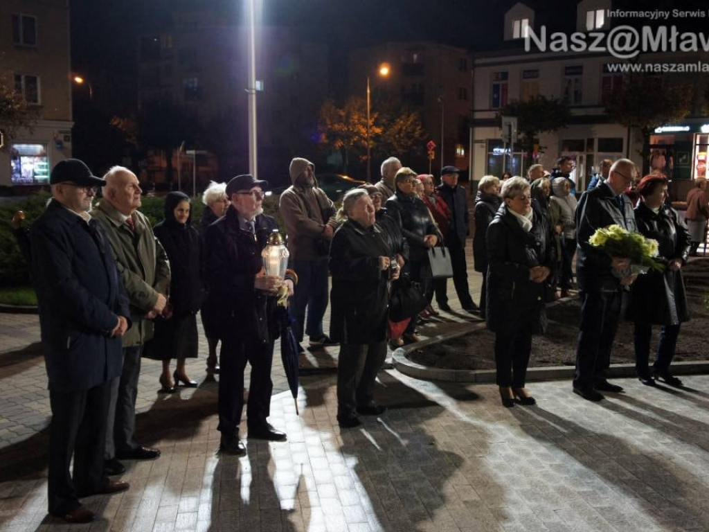 W Mławie wręczono stypendia uzdolnionej młodzieży