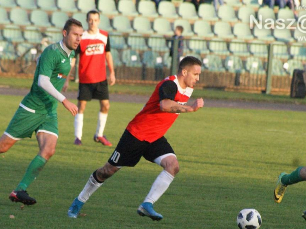 Samobój i błędy. Iskra zatrzymała lidera z Mławy