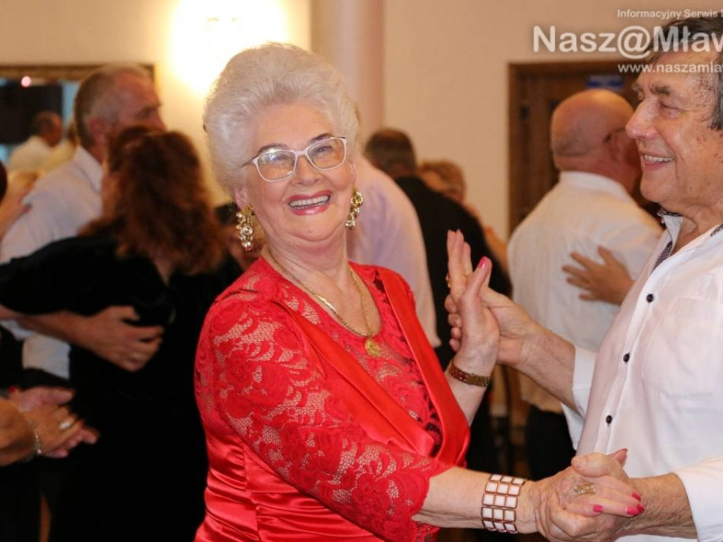 Ach, co to był za bal. Do tańca ruszyło 70 par