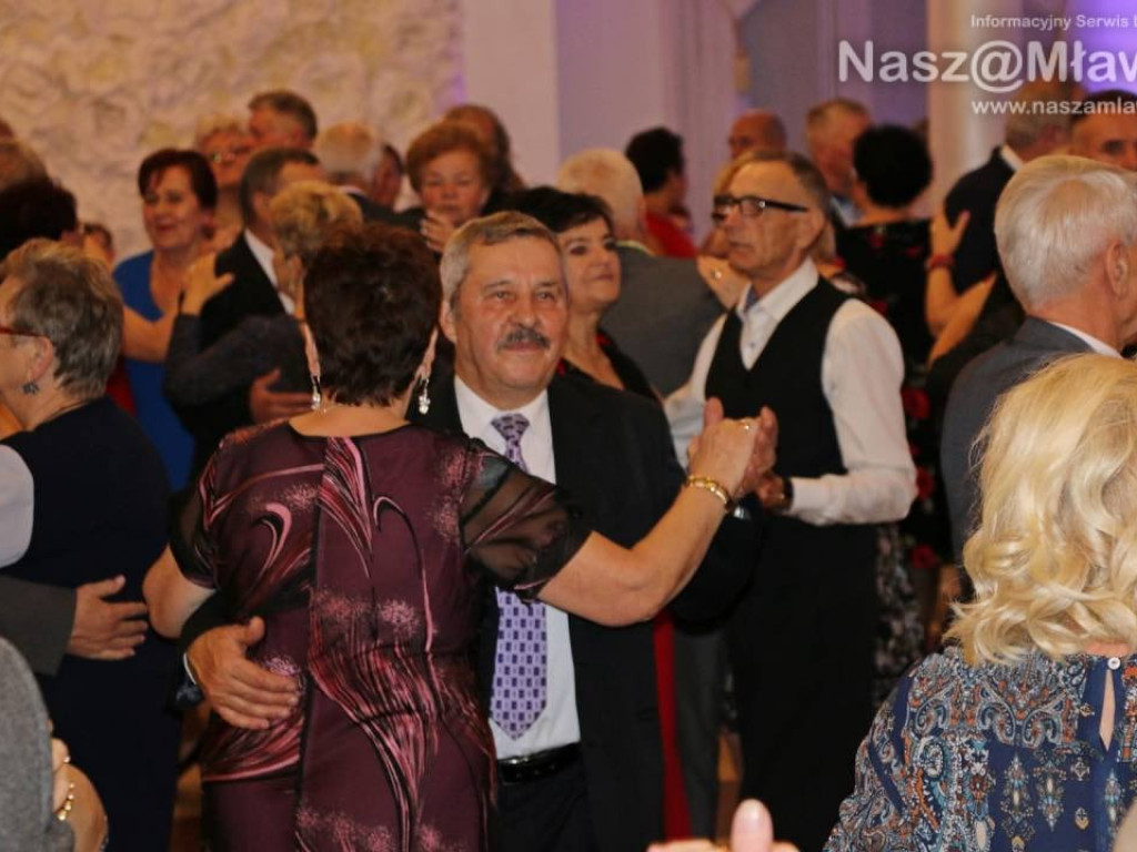 Ach, co to był za bal. Do tańca ruszyło 70 par