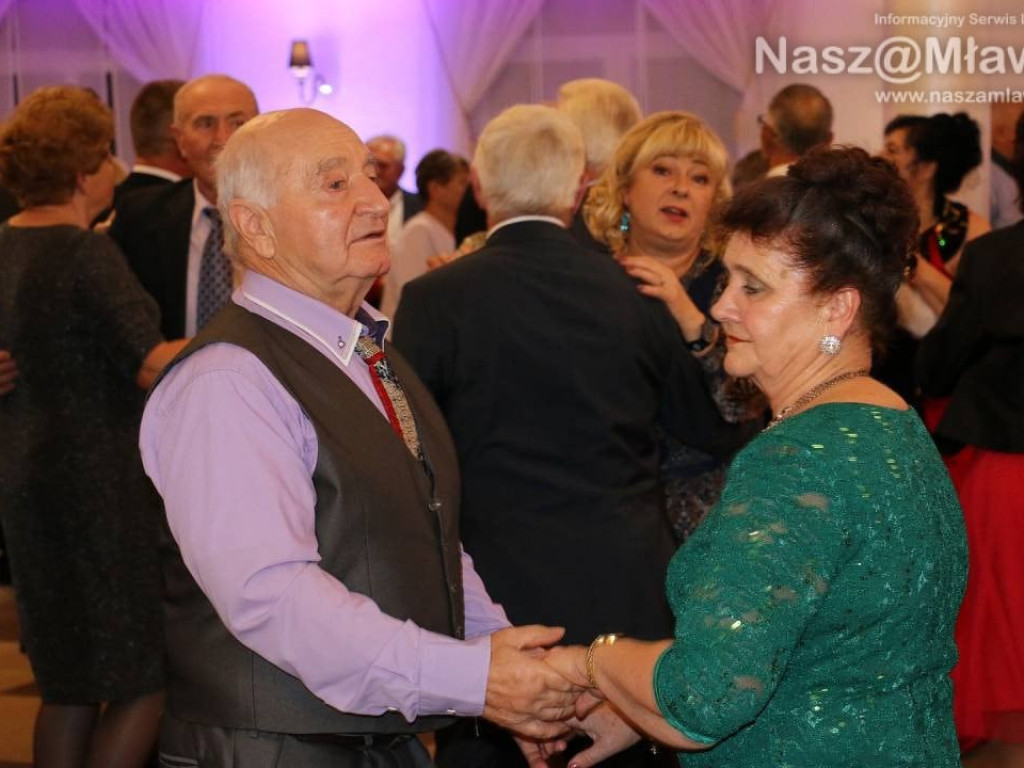 Ach, co to był za bal. Do tańca ruszyło 70 par