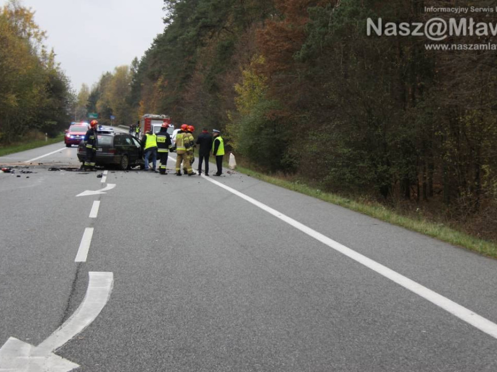 Śmiertelnie niebezpieczny manewr wyprzedzania. Wypadek na E7. Zdjęcia