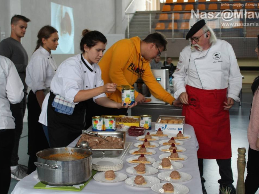 Znany szef kuchni Kurt Scheller w Mławie. FILMY I ZDJĘCIA