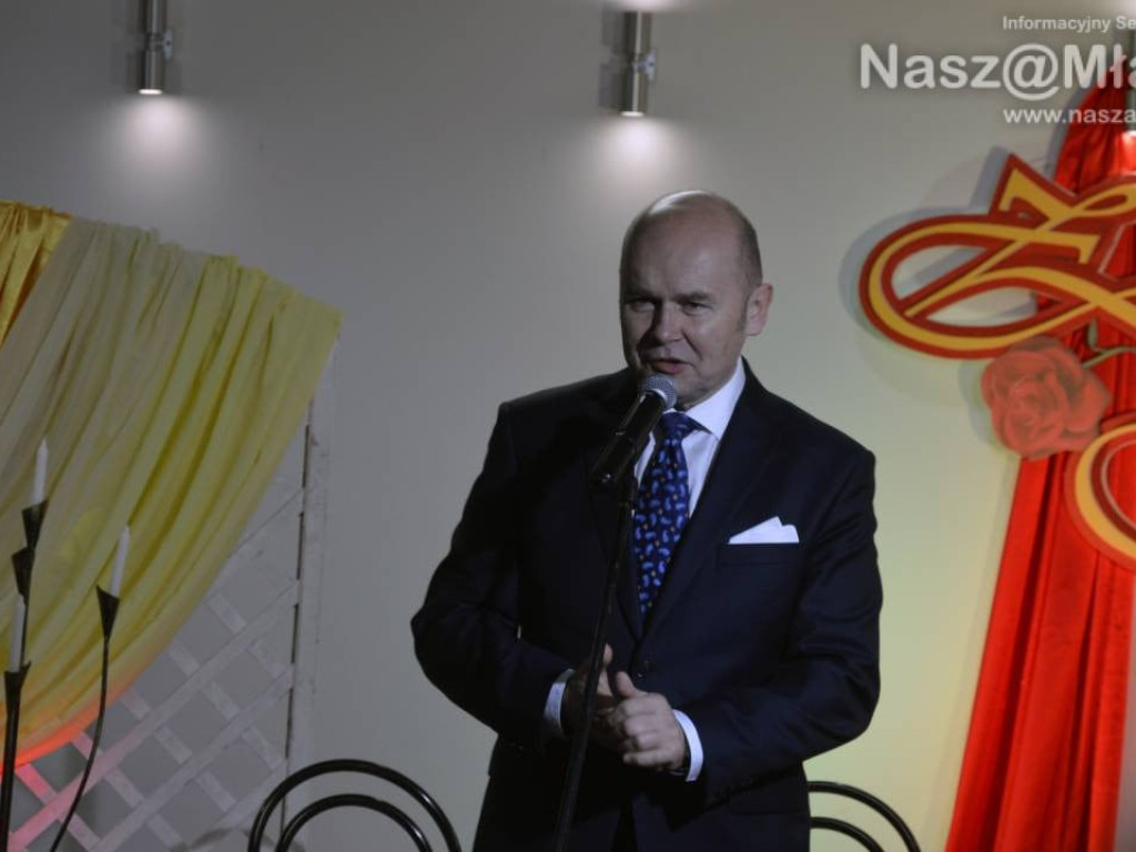 Medale od prezydenta dla 13 małżeństw z Mławy - FOTORELACJA