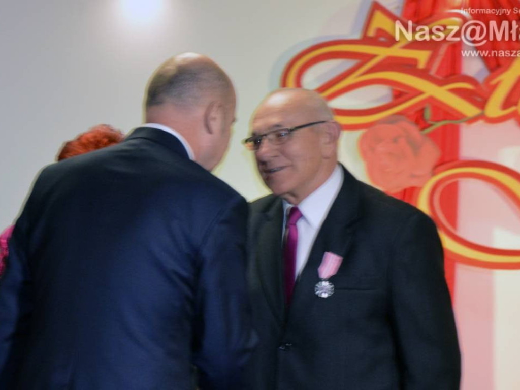 Medale od prezydenta dla 13 małżeństw z Mławy - FOTORELACJA