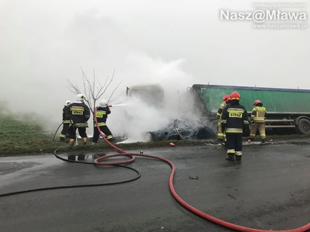 Samochód w płomieniach. Zginął 18-latek [AKTUALIZACJA]