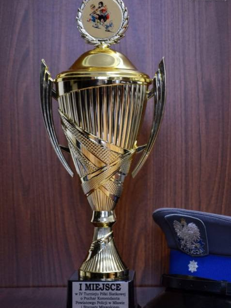 Mławska drużyna policji niepokonana