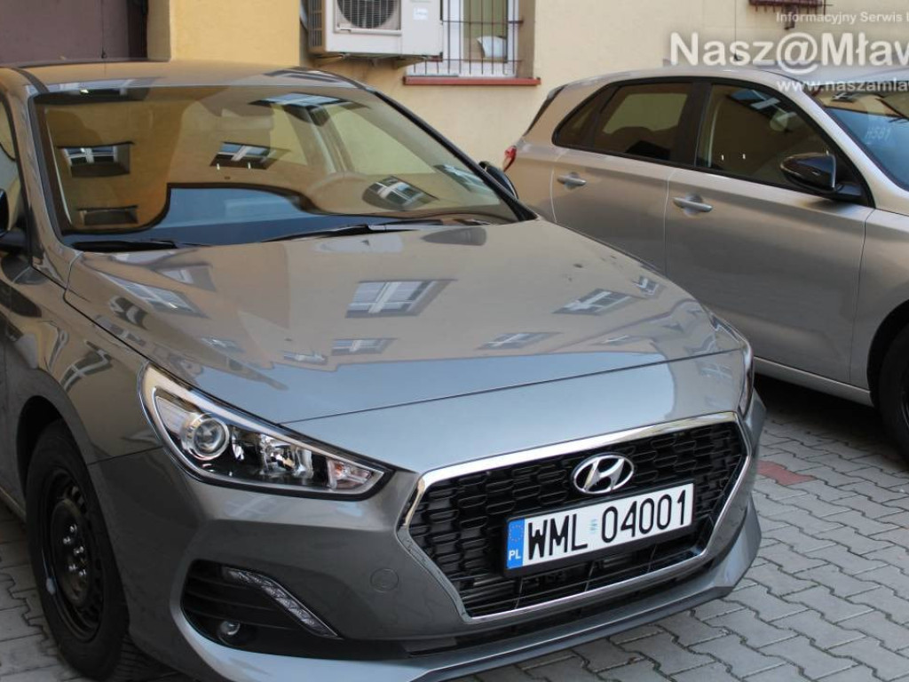 Mławska komenda ma nowe samochody [ZDJĘCIA I FILMY]