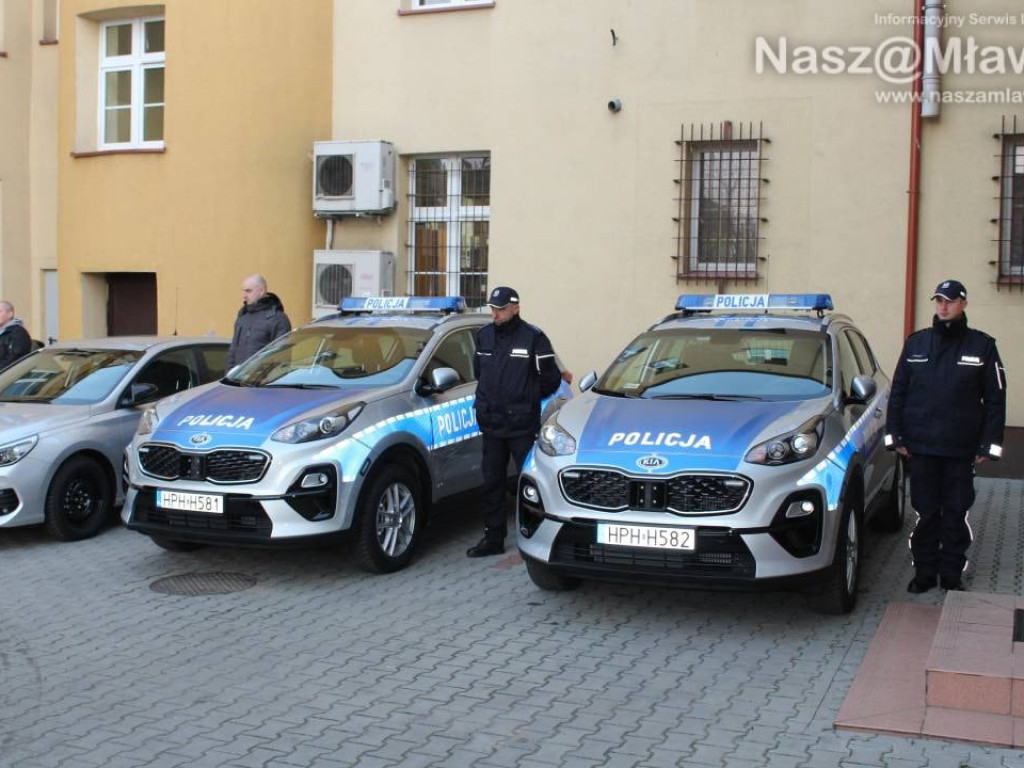 Mławska komenda ma nowe samochody [ZDJĘCIA I FILMY]