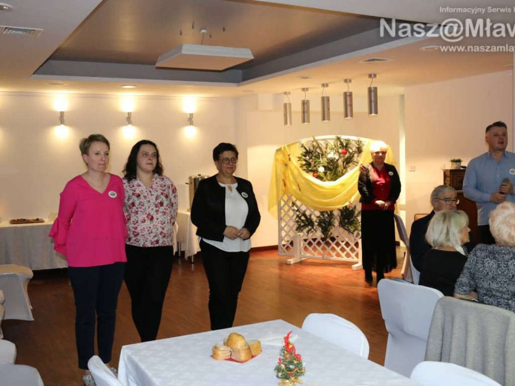 Spotkanie przy świątecznym stole