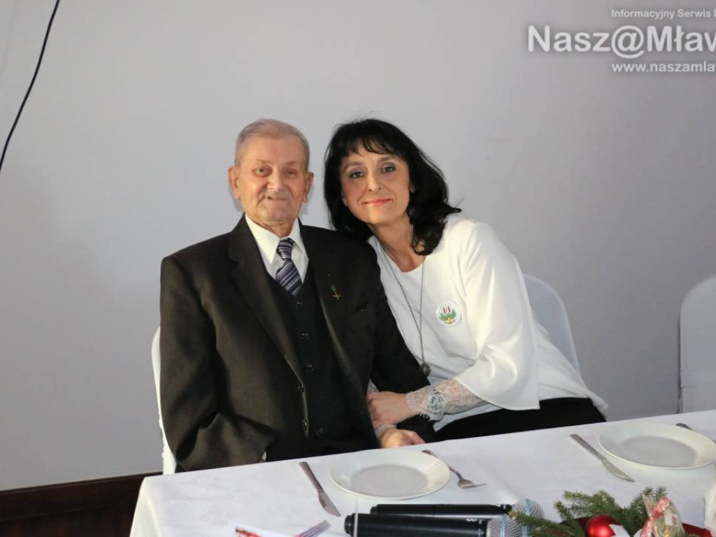 Spotkanie przy świątecznym stole