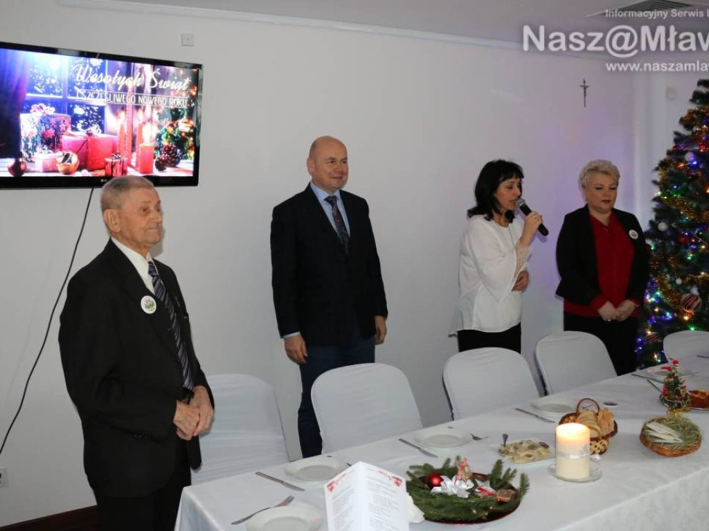 Spotkanie przy świątecznym stole