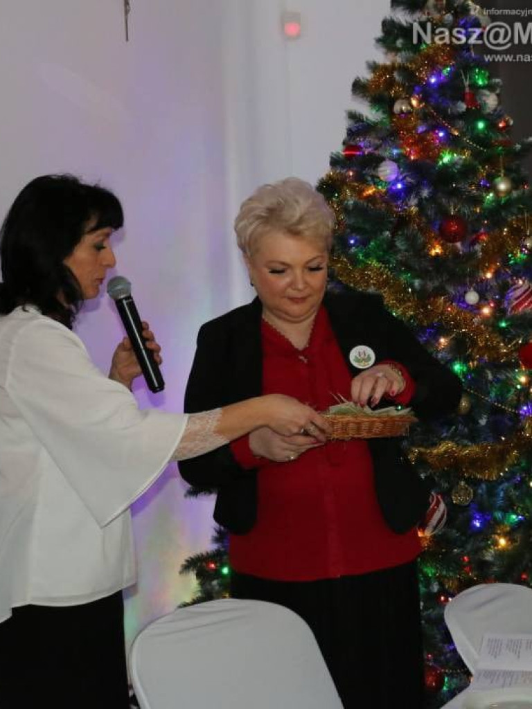 Spotkanie przy świątecznym stole