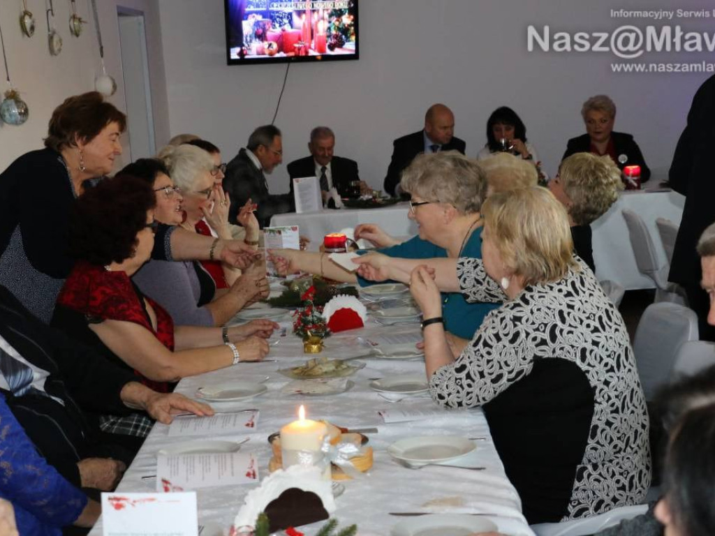 Spotkanie przy świątecznym stole