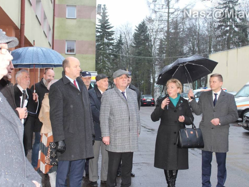 Mławski szpital ma nową karetkę