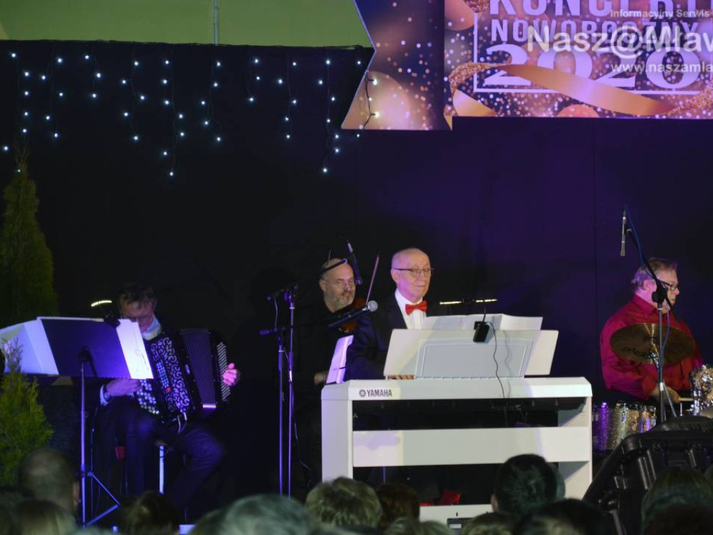 Koncert noworoczny z ogromną widownią. FOTORELACJA