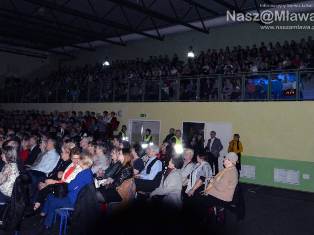 Koncert noworoczny z ogromną widownią. FOTORELACJA